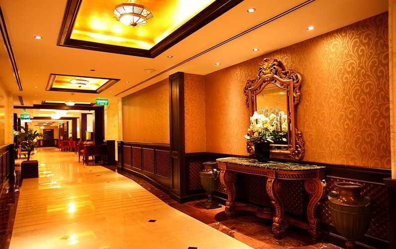 Arabian Courtyard & Hotel