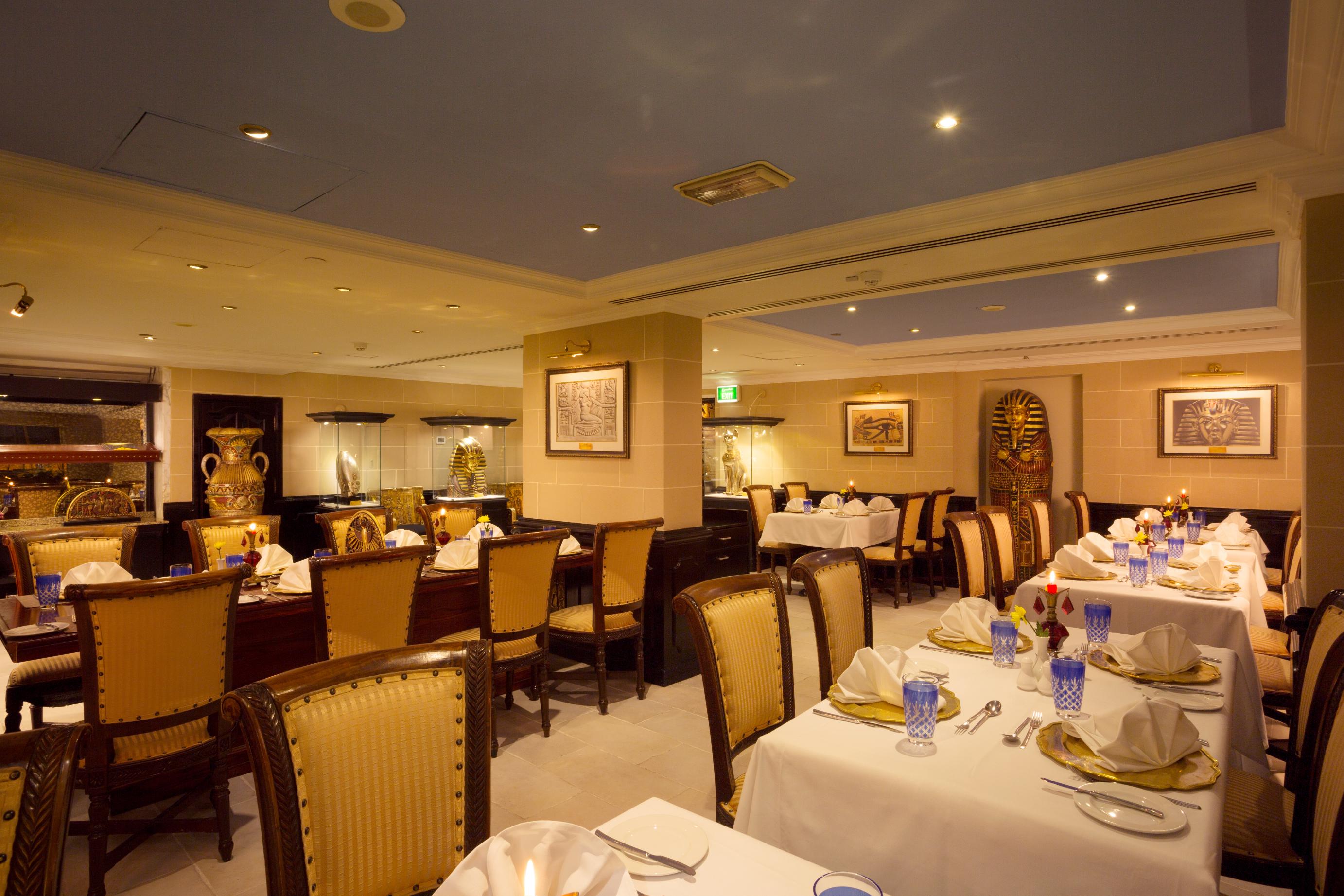 Arabian Courtyard & Hotel 4*
