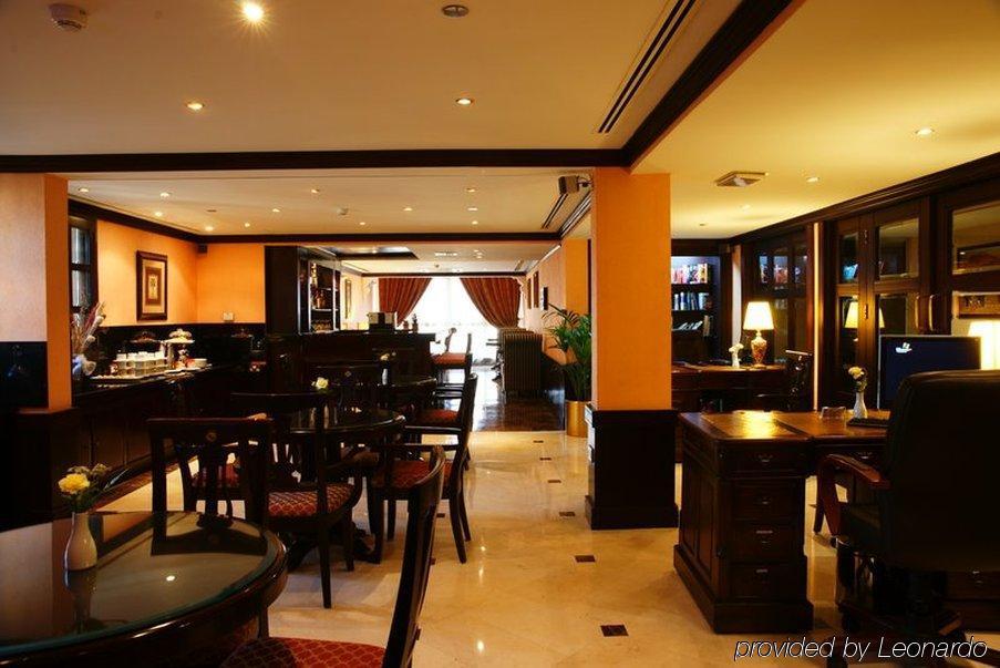 Hotel Arabian Courtyard & 4*