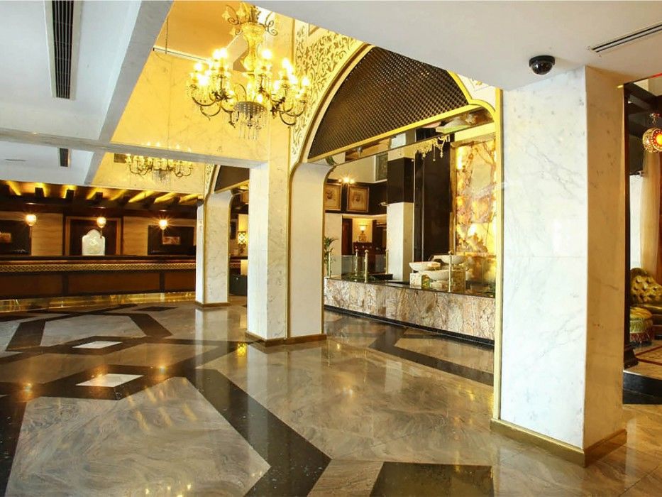 Arabian Courtyard & Hotel
