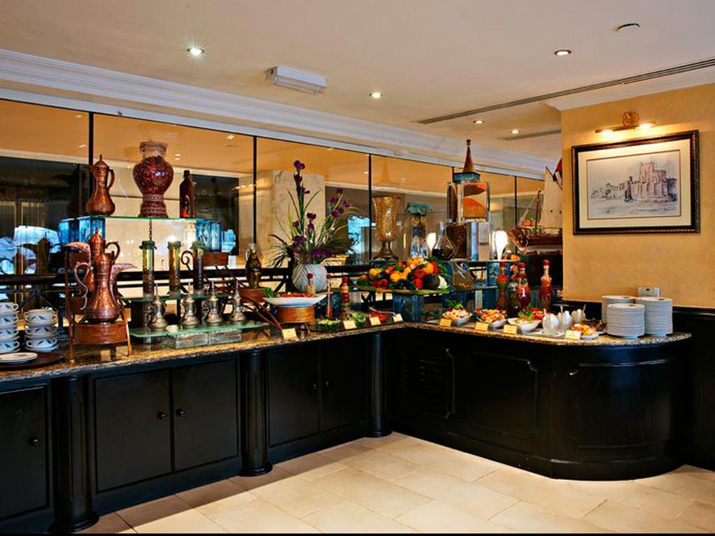 Hotel Arabian Courtyard &